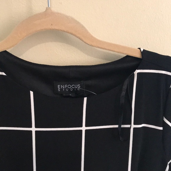 Dress - Picture 4 of 4